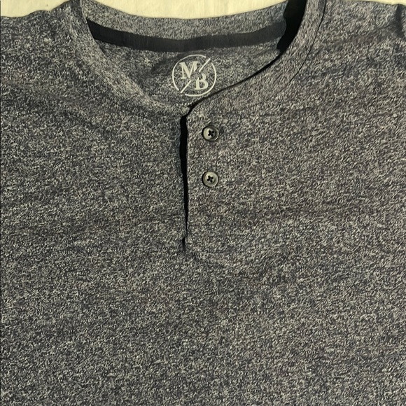 Gray Long Sleeve Tee with Heathered Texture - Picture 3 of 7